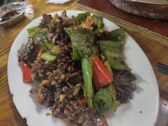 -雄伟美食(高沙中街店)