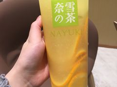 霸气橙子-奈雪的茶(国金中心店)