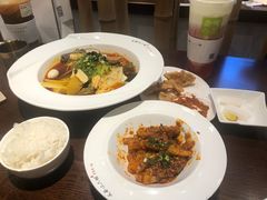 -成都你六姐·牛肉冒菜(城市集市合生汇店)