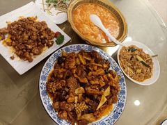 -金牌餐厅·天津菜·八珍豆腐·老爆三(瓷房子店)