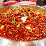 🔥遍了川渝大地的美蛙鱼头火锅，🈶不爱的吗[调皮]