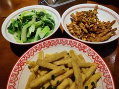 -蛮佬拾·乡里土菜馆(河西王府井店)