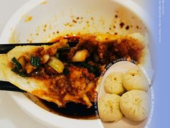 -李与白包子铺(桐梓林店)