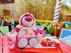 -Lotso Lunch Box 草莓熊餐盒