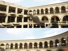 -王府井奥莱临潼小镇(临潼店)