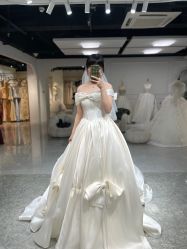 -不晚国际婚纱礼服