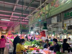 自助取餐区-三亚新鸿港水果一级批发市场