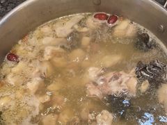 -一席地·本地鸡窝·杭帮鸡火锅(萧山银隆百货店)