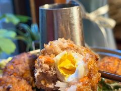 -月亮眼花园餐厅书吧酒吧