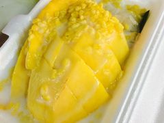 -芒果糯米饭摊子