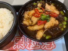 -老娘舅餐厅(黄龙体育中心店)