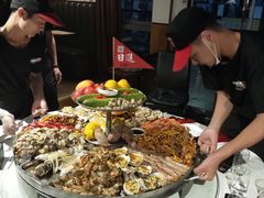 -日进一片海.生腌海鲜火锅.宵夜烧烤(三里屯总店)
