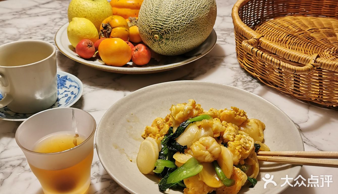 一人食之鲜虾仁青菜炒年糕