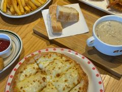 -菲滋意式餐厅(金华银泰城店)