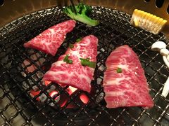 -山川小町·极番烧肉(新地假日广场店)