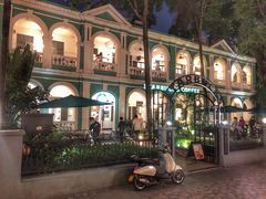 -星巴克臻选(广州沙面店)