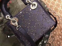 -SAINT LAURENT(海港城店)