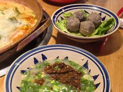 -洱火云南酸菜牛肉火锅(石景山当代商城店)