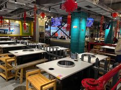 大堂-钢管厂五区小郡肝串串香火锅(人民广场店)
