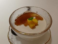 -醉辉皇上海之巅(上海中心大厦店)