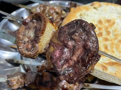 -烤肉小伙烤肉店
