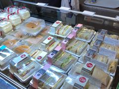 -85度C(生甜甜圈研究工坊·上海松江人民北路店)