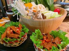 -湊湊火锅·茶憩(杭州湖滨银泰in77店)