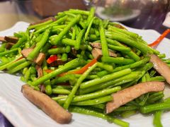 芦蒿炒肉丝-双东酒店(东关街店)