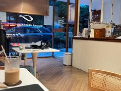 -Line 咖啡(石厦花园店)