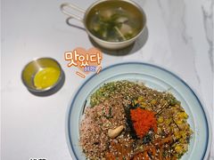 招牌金枪鱼牛油果拌饭-米仓食堂(凯德广场店)