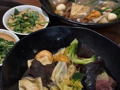 -万记麻辣烫国展总店