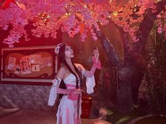 -暴风岛沉浸式体验馆(百联世纪店)