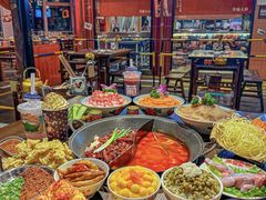 -萍姐火锅·公路夜市(武汉首店)