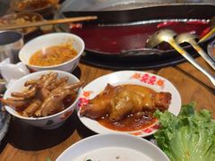 -萍姐火锅·公路夜市(武汉首店)