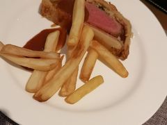 -北京希尔顿逸林酒店-逸轩西餐厅-自助餐厅