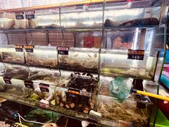 -覃记海鲜美食餐厅