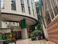 -柏斯音乐艺术中心·钢琴·吉他(上音店)