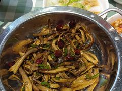 -彭耕记猪油炒小菜(吉联mall店)