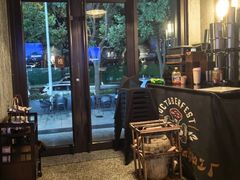 -麦凯伦烧烤·精酿超级工厂店(金桥总店)