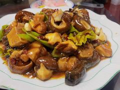 -丹水桥地锅鱼·翘嘴鲌·地方特色全鱼宴(丹江口大坝店)