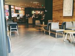 大堂-星巴克(镇江苏宁广场6F店)