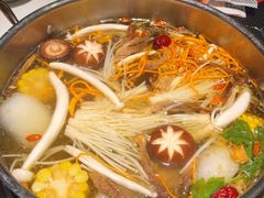 -牛人日志·鲜牛肉骨汤火锅(万科里瑧店)