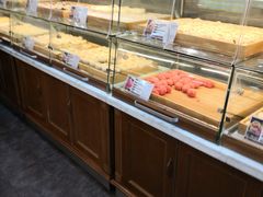 面包甜点陈列柜-清真全盛斋传统糕点(西羊市店)