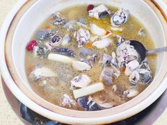 乌鸡野生菌汤-东巴谷野生菌火锅餐厅