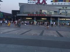 -必胜客(武汉欢乐谷店)