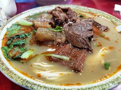 -金杨拉面王小吃面馆·牛三宝面·红烧牛肉粉