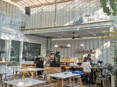 -花苑里咖啡(威远店)