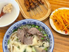 -嘻小北·兰州清汤牛肉面(太平洋森活天地店)