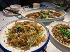 招牌海鲜炒粉干-小厨师·二十年沈家门小海鲜(百井坊巷店)