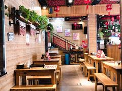 大堂-管氏翅吧(护国寺店)